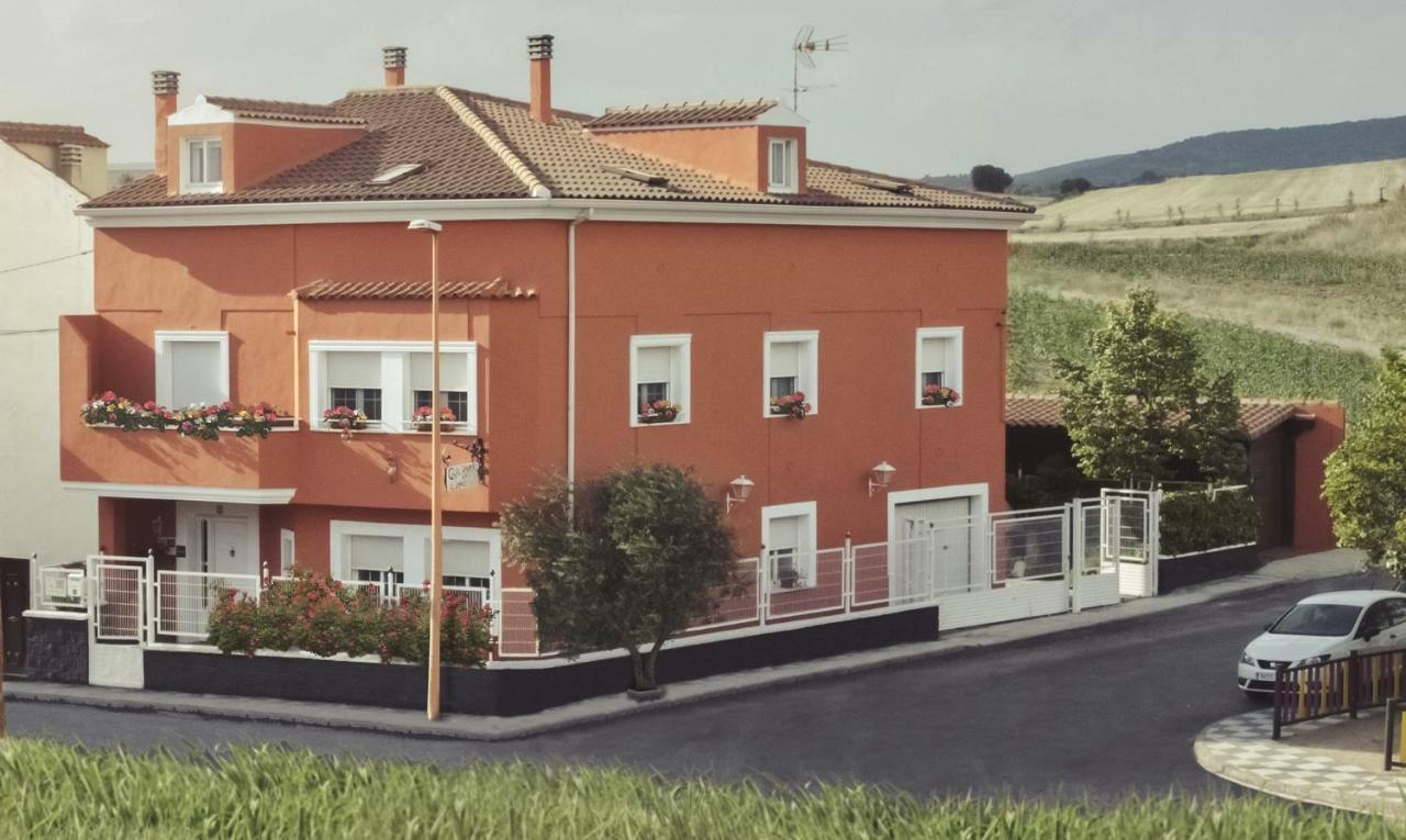 Apartamento 2 4/6 Pax Casa Rural El Sauce. A 2,5 Km De Cuenca Capital Nohales Екстериор снимка