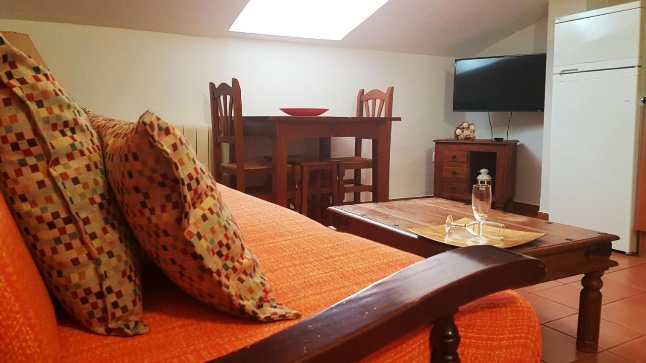 Apartamento 2 4/6 Pax Casa Rural El Sauce. A 2,5 Km De Cuenca Capital Nohales Екстериор снимка